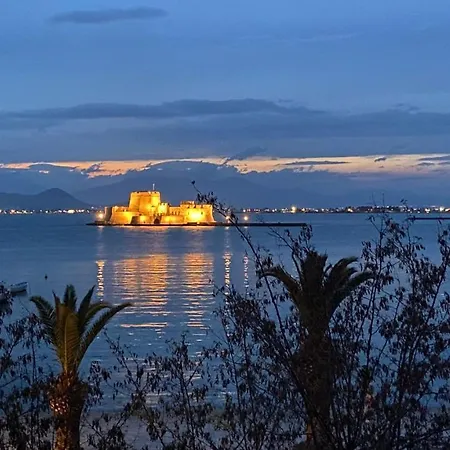 Ξενοδοχείο με διαμερίσματα Lemon Art