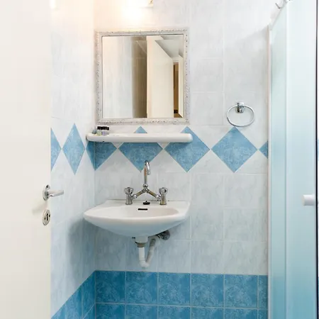 Ξενοδοχείο με διαμερίσματα Lemon Art