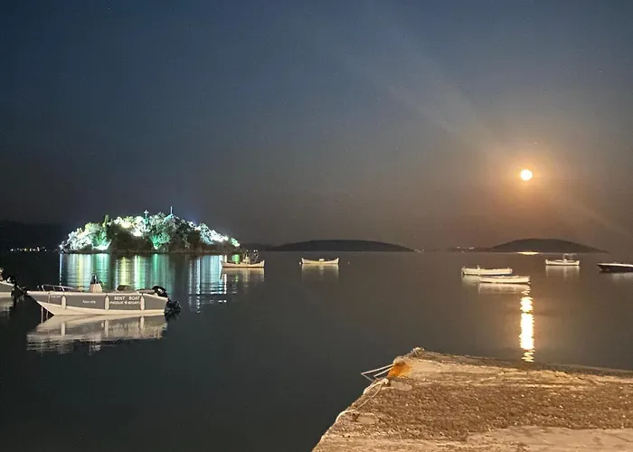 Lemon Art Apartmanhotel Toló