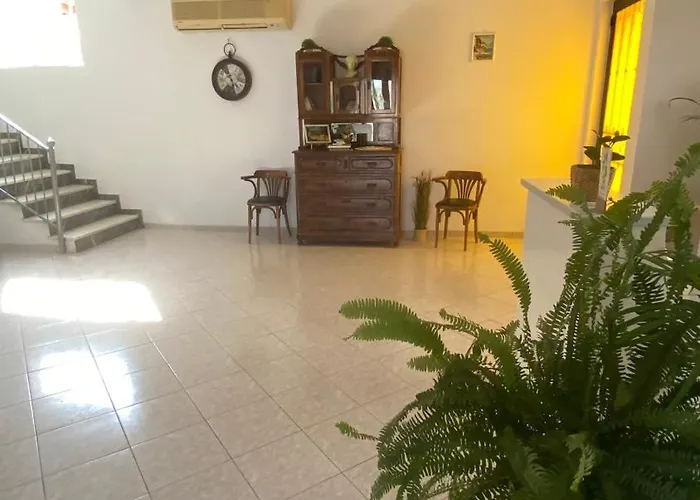 Apartmanhotel Lemon Art Toló